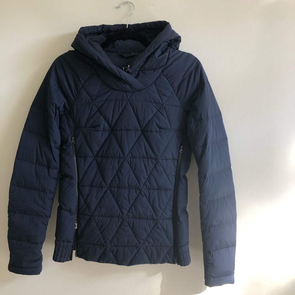 LuLuLemon Fluffed Up Pullover; Navy - Picture 4 of 10